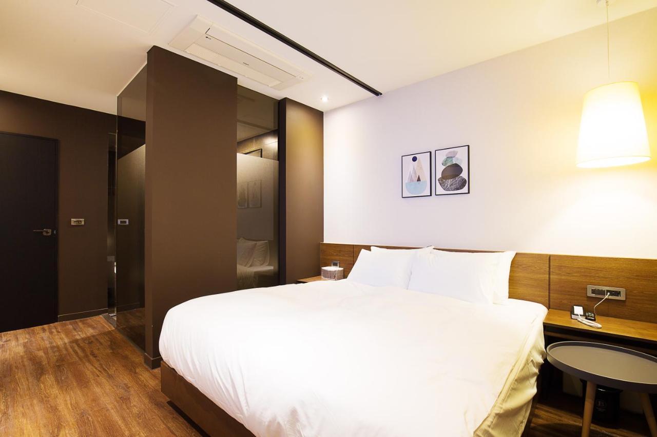 Brown Dot Hotel Busan Station Exterior foto