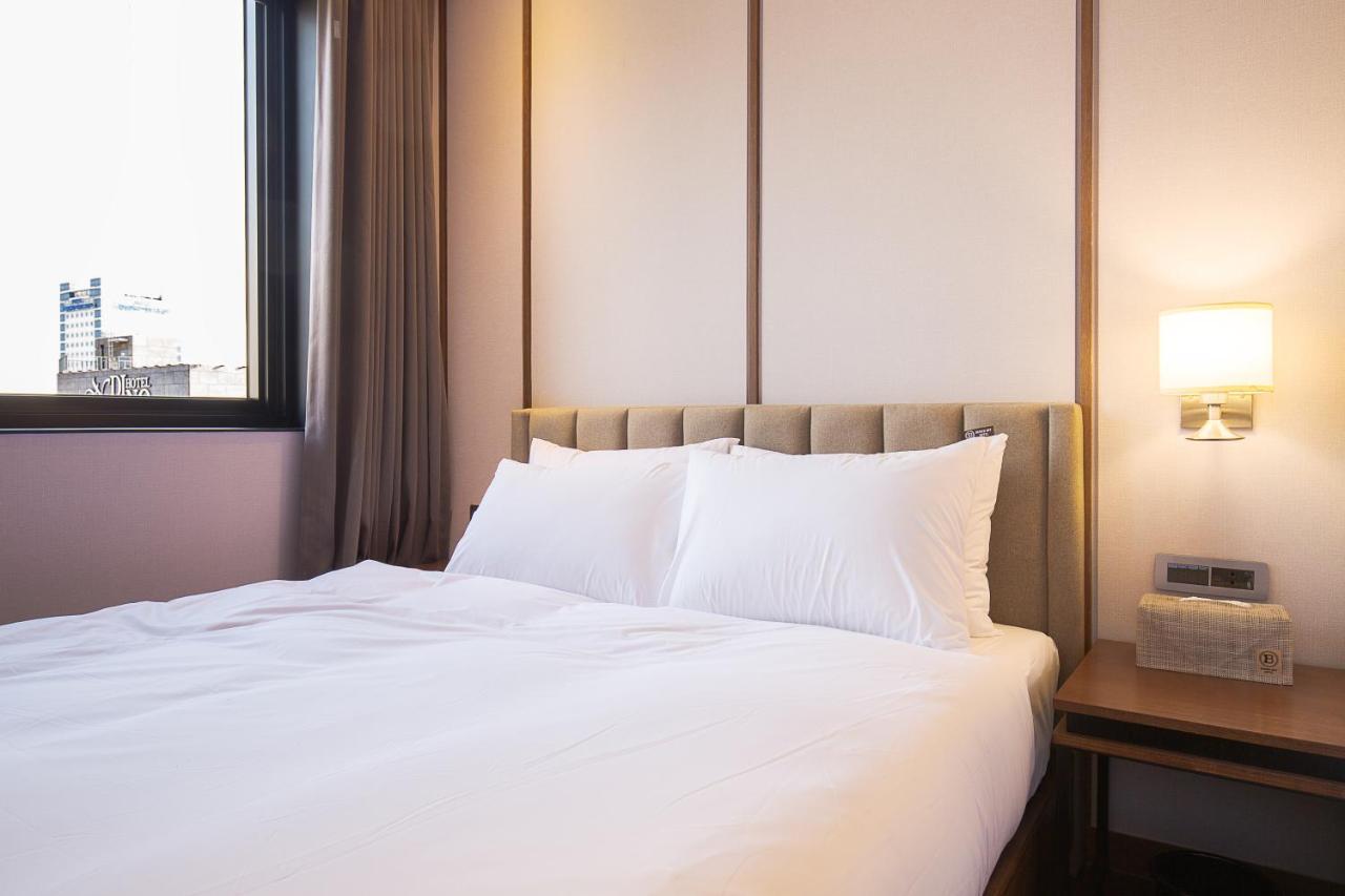 Brown Dot Hotel Busan Station Exterior foto